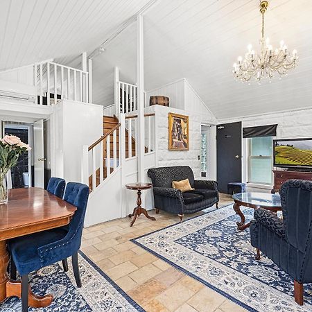 A Loft In The Mill Boutique Accommodation Olinda Extérieur photo