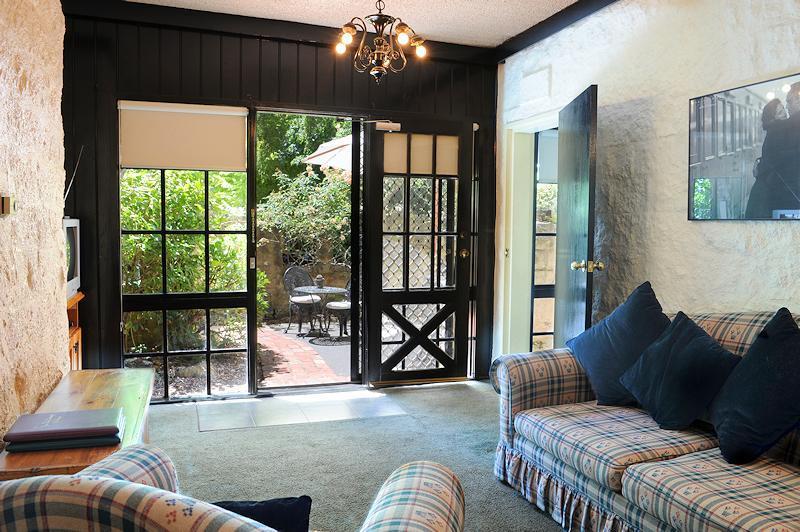 A Loft In The Mill Boutique Accommodation Olinda Extérieur photo