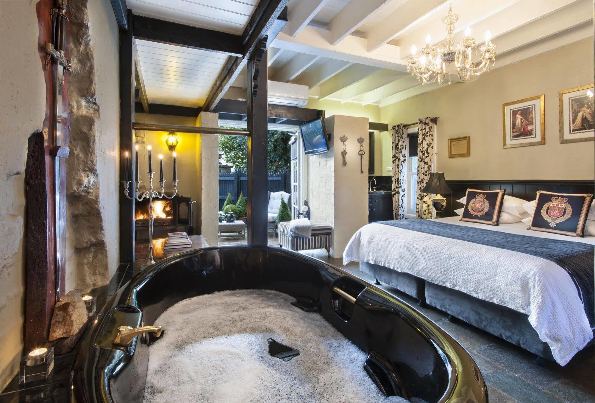 A Loft In The Mill Boutique Accommodation Olinda Extérieur photo